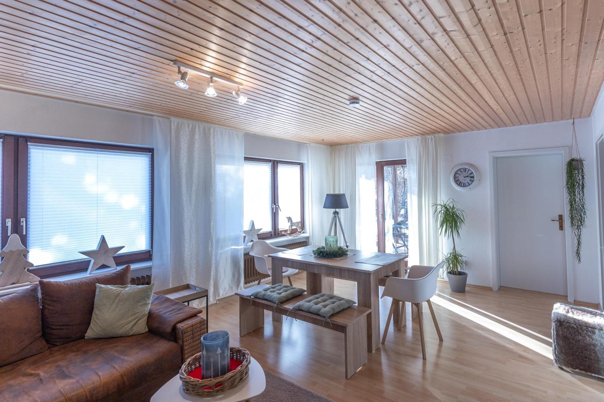 Althutte Elw, Sep. Eingang, Ueberdachte Terrasse, Naehe Backnang 아파트 외부 사진