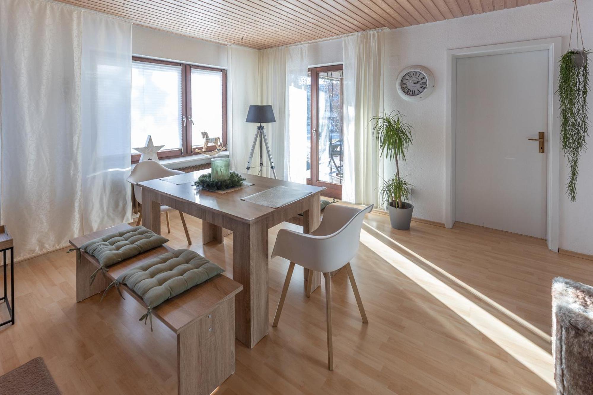 Althutte Elw, Sep. Eingang, Ueberdachte Terrasse, Naehe Backnang 아파트 외부 사진