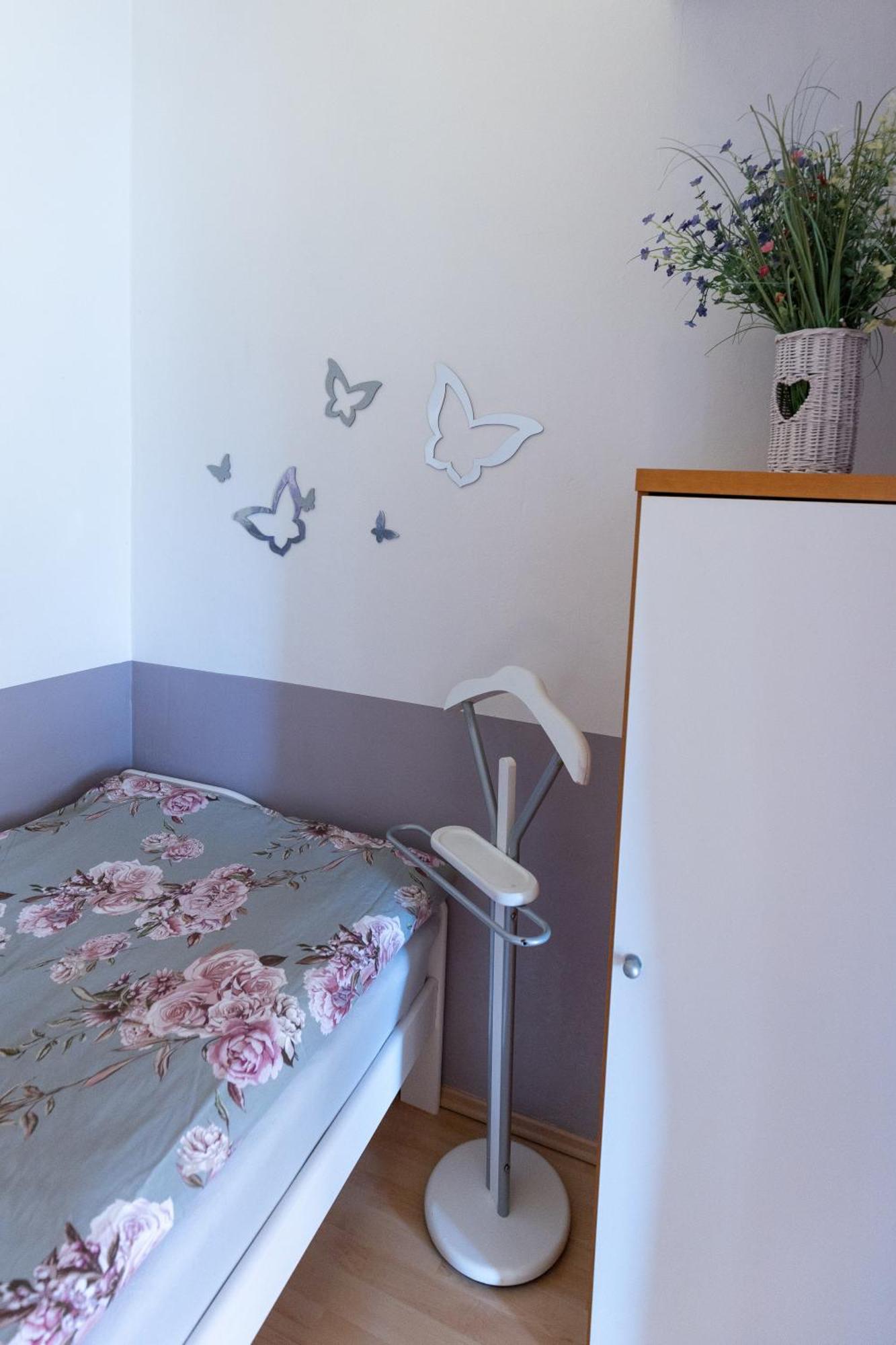 Althutte Elw, Sep. Eingang, Ueberdachte Terrasse, Naehe Backnang 아파트 외부 사진